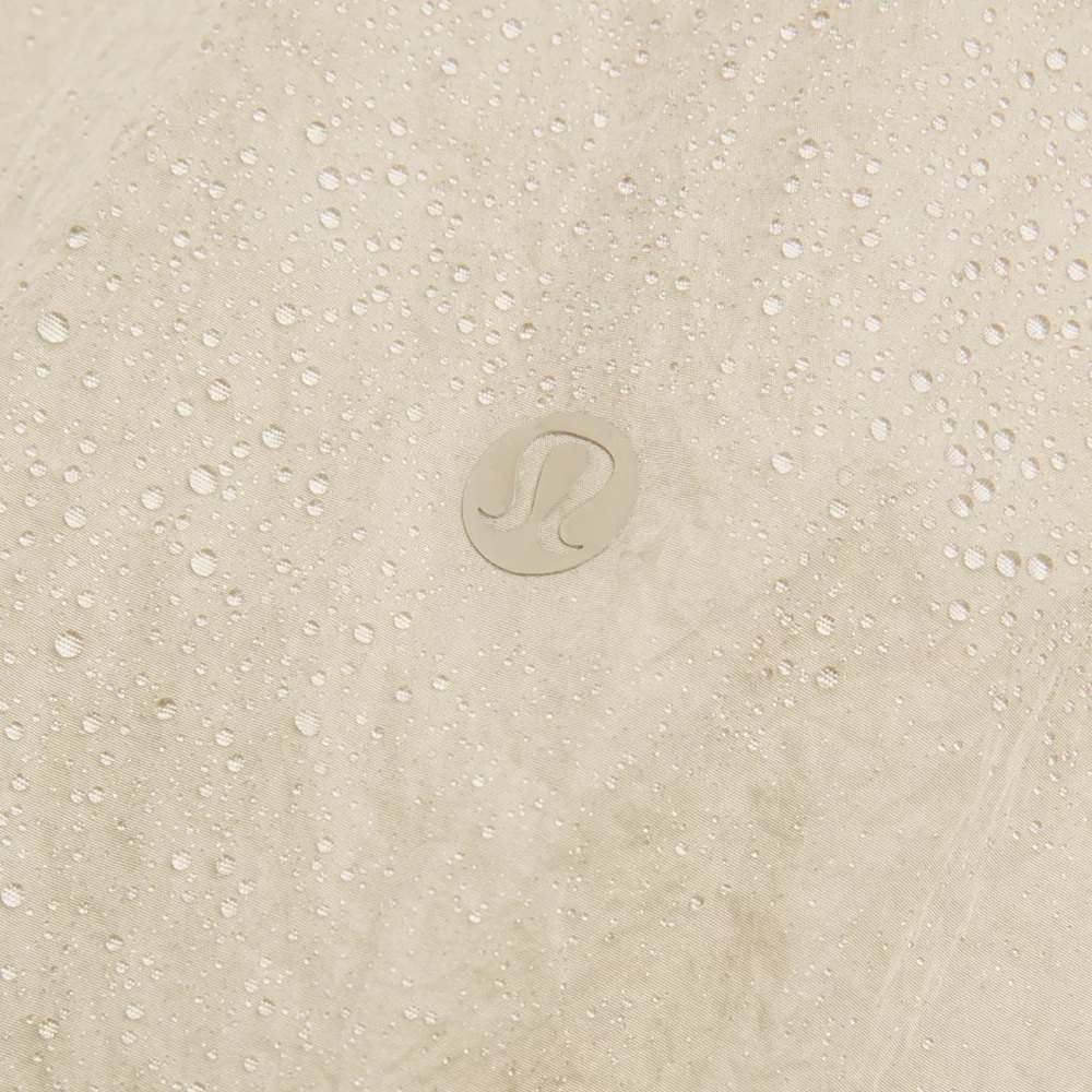 Lululemon Women's Reversible Insulated Bomber Jacket - Picture 3 of 7